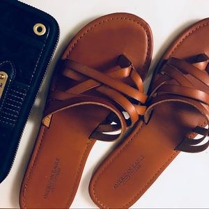 🦅 American Eagle Leather Sandals Flip Flops